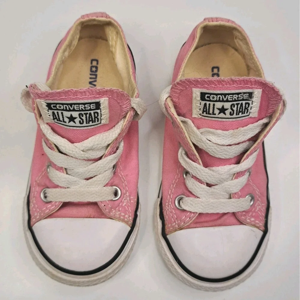 Converse Chuck Taylor Pink All Star Shoes Infant Size 7 Low Top Sneakers Classic
